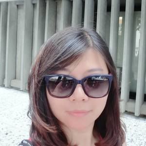 Meet your Posher, Yasmine